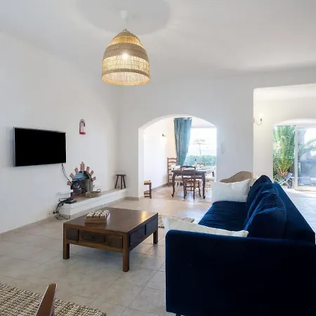 Ferienhaus Holiday Belle Aurore